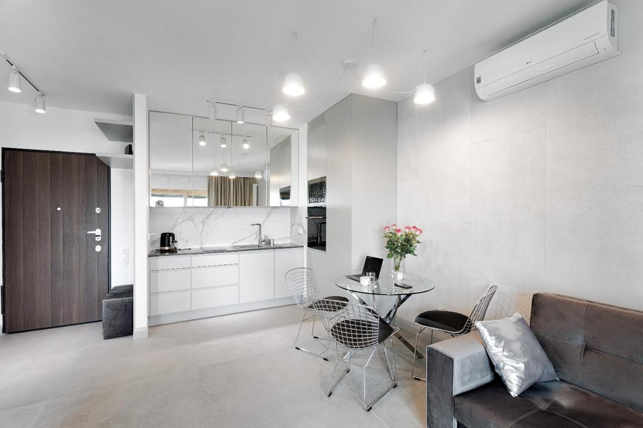 Mennica Residence Luxury Location Warsawa Bagian luar foto