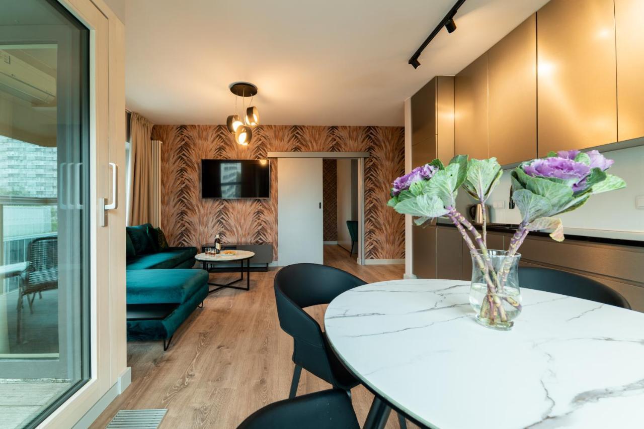 Mennica Residence Luxury Location Warsawa Bagian luar foto