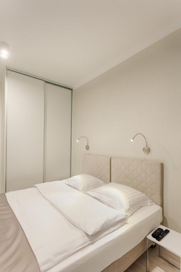 Mennica Residence Luxury Location Warsawa Bagian luar foto