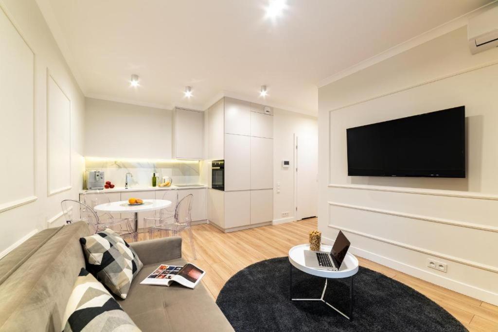 Mennica Residence Luxury Location Warsawa Bagian luar foto