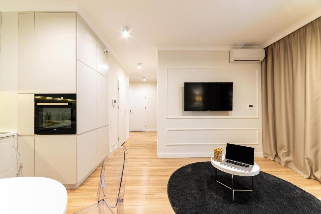 Mennica Residence Luxury Location Warsawa Bagian luar foto